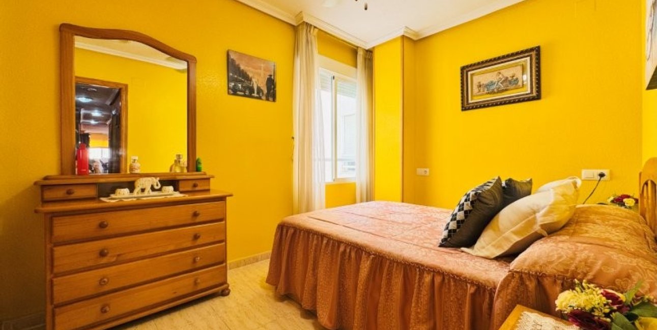 Resale - Apartment / flat -
Torrevieja - La Mata