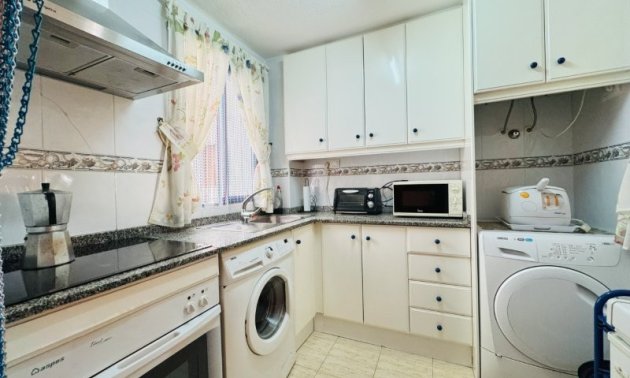 Resale - Apartment / flat -
Torrevieja - La Mata