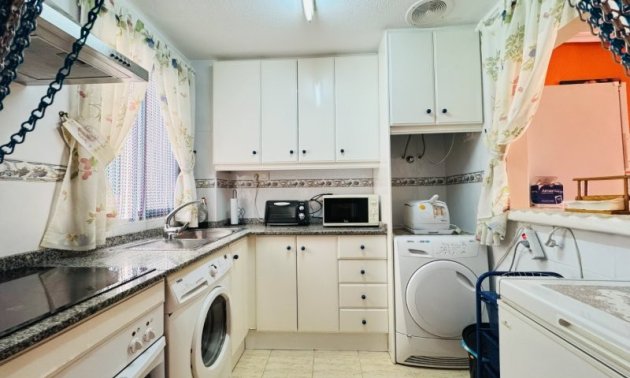 Resale - Apartment / flat -
Torrevieja - La Mata