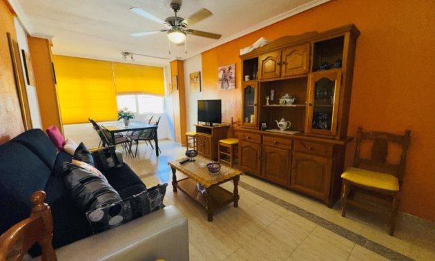 Resale - Apartment / flat -
Torrevieja - La Mata