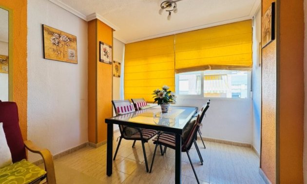 Resale - Apartment / flat -
Torrevieja - La Mata