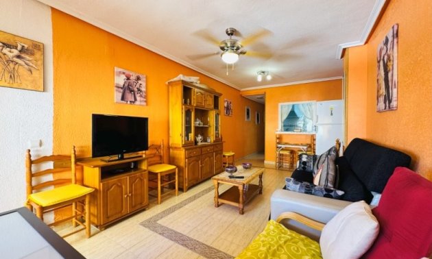 Resale - Apartment / flat -
Torrevieja - La Mata