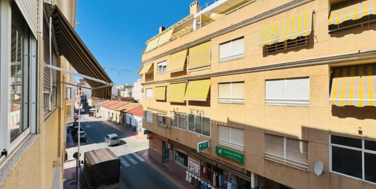 Resale - Apartment / flat -
Torrevieja - La Mata
