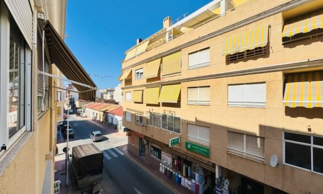 Resale - Apartment / flat -
Torrevieja - La Mata