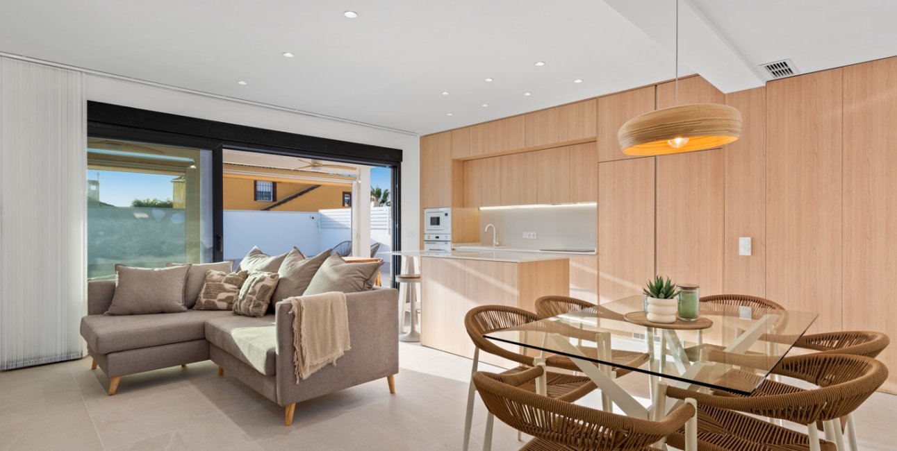 Reventa - Villa -
Torrevieja - San Luis - Chaparal