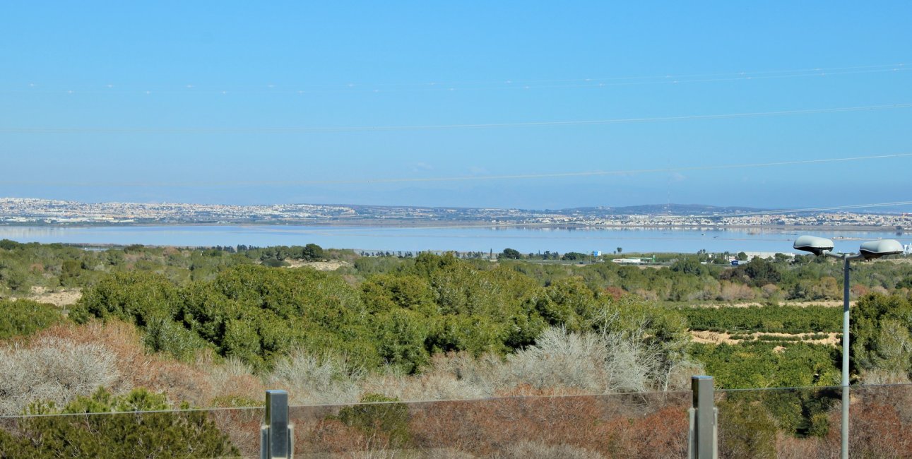 Resale - Villa -
Orihuela Costa - Villamartín