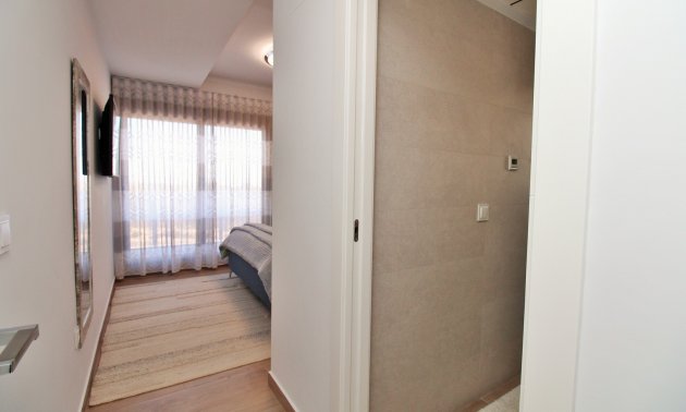 Resale - Villa -
Orihuela Costa - Villamartín