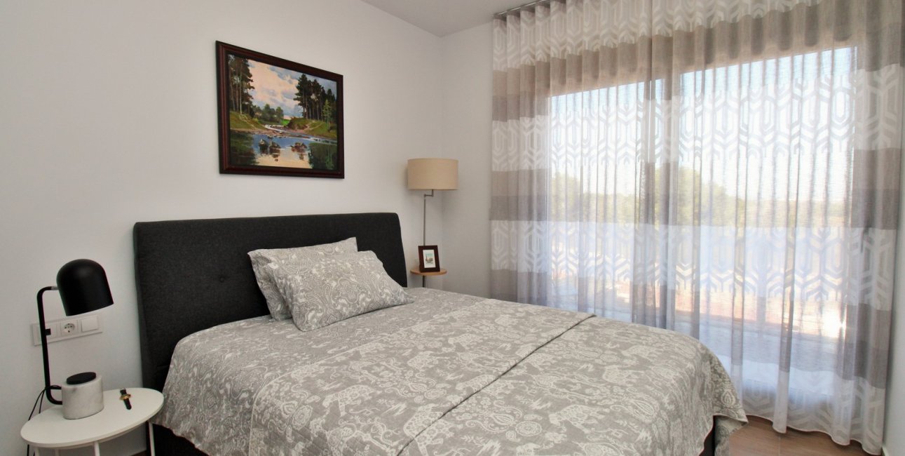 Resale - Villa -
Orihuela Costa - Villamartín