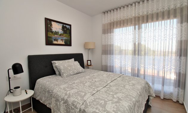 Resale - Villa -
Orihuela Costa - Villamartín