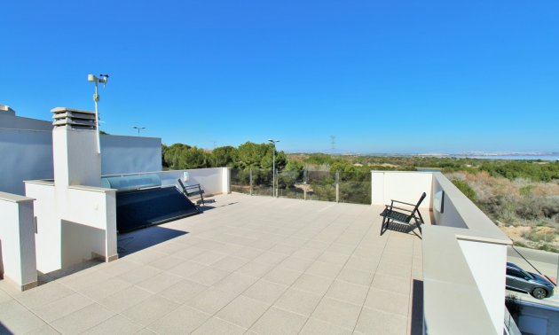 Resale - Villa -
Orihuela Costa - Villamartín
