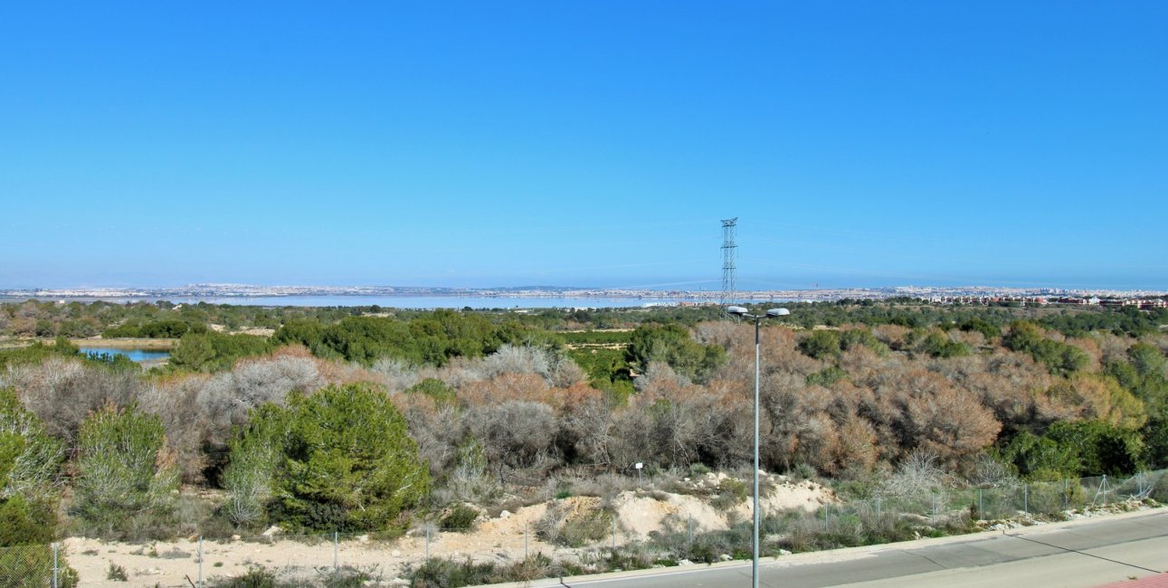Resale - Villa -
Orihuela Costa - Villamartín