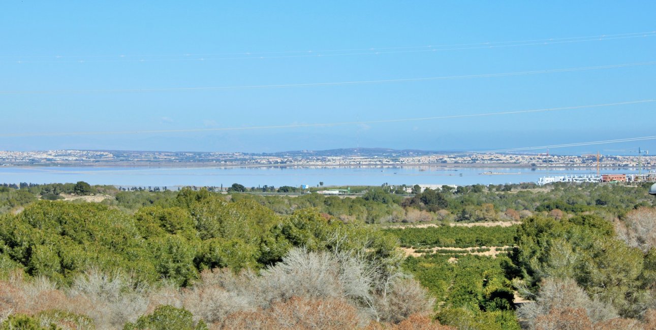 Resale - Villa -
Orihuela Costa - Villamartín