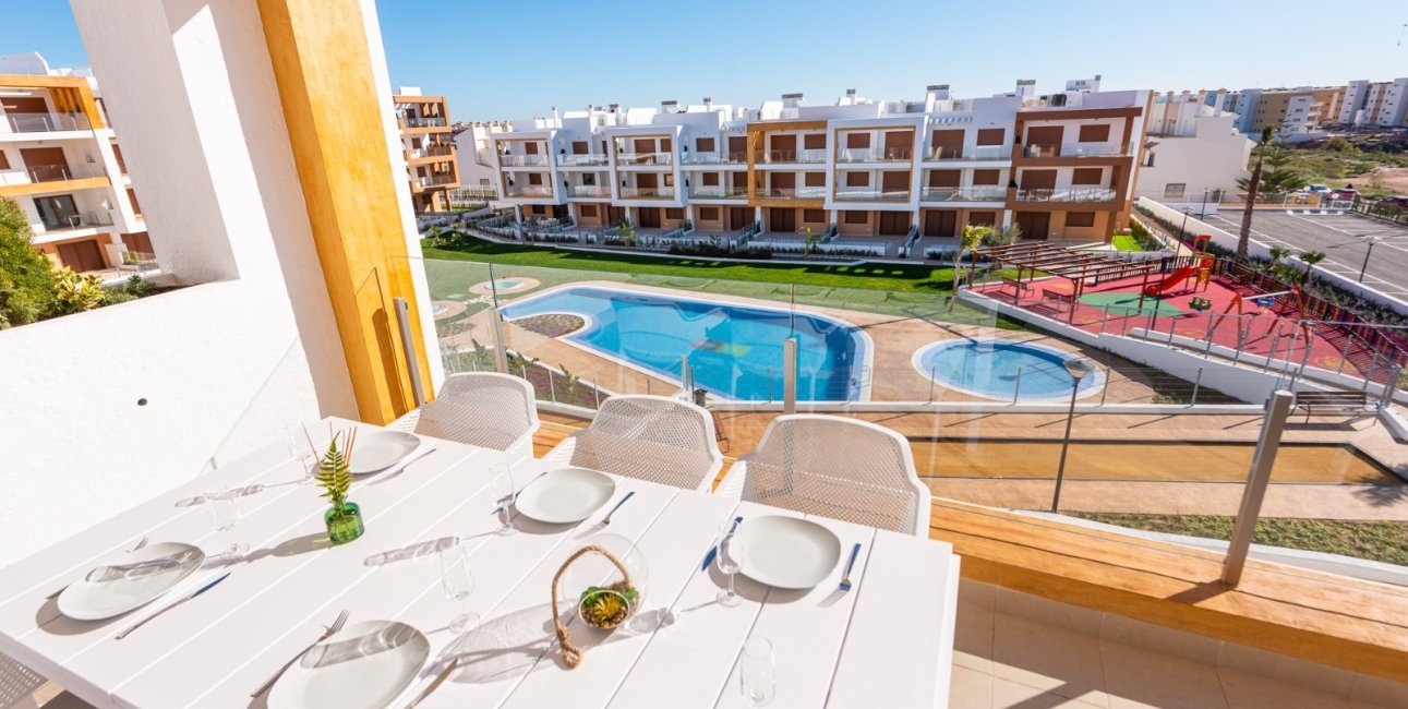 Reventa - Apartamento / piso -
Orihuela Costa