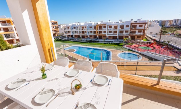 Reventa - Apartamento / piso -
Orihuela Costa