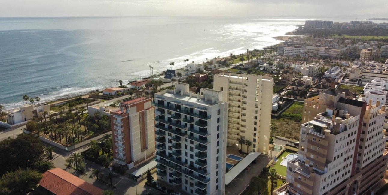 Resale - Apartment / flat -
Torrevieja - La Veleta