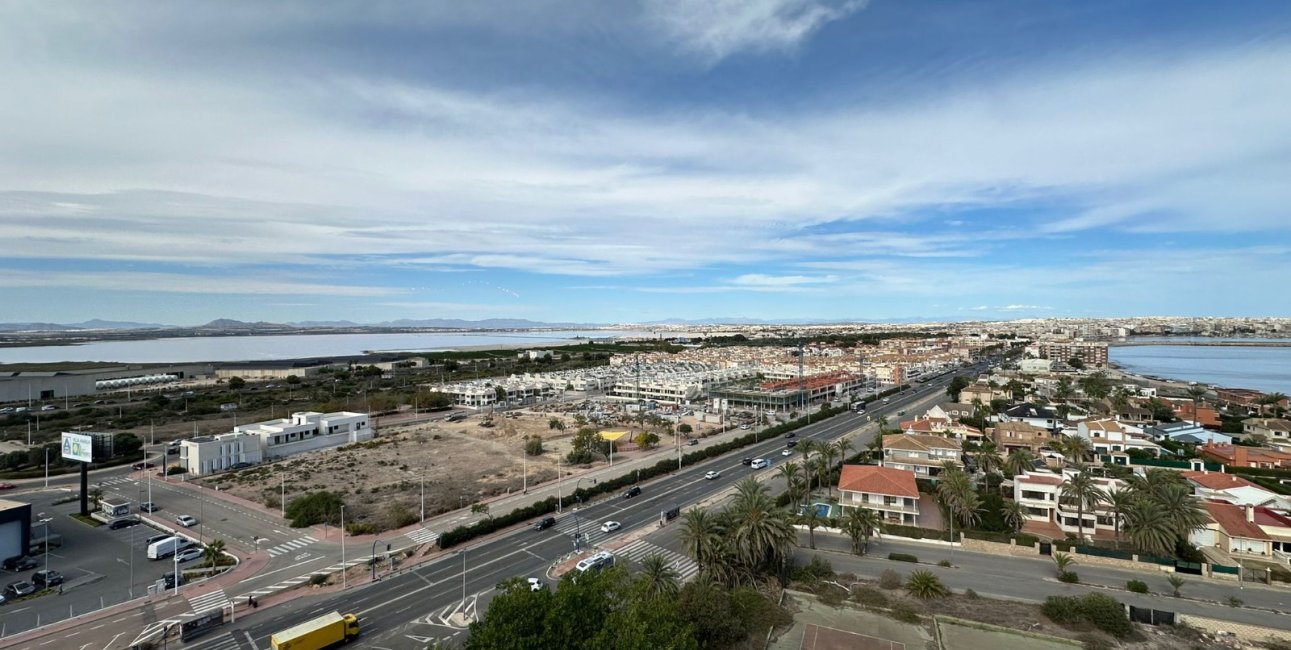 Resale - Apartment / flat -
Torrevieja - La Veleta