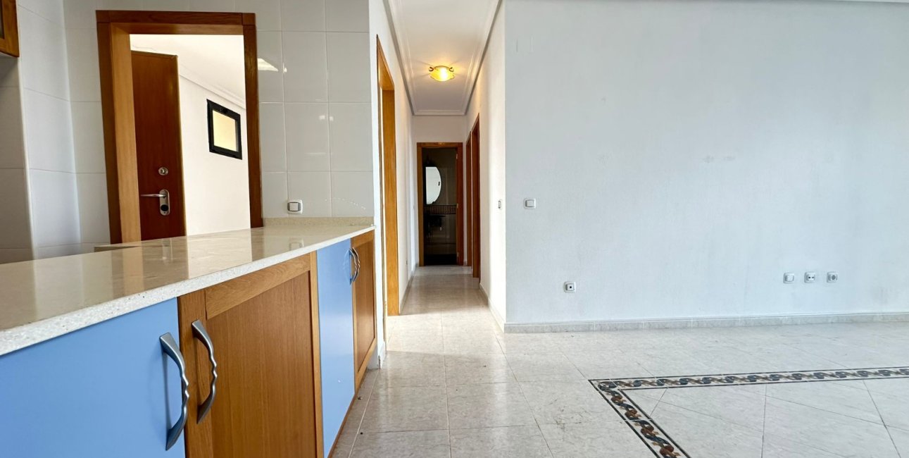 Resale - Apartment / flat -
Torrevieja - La Veleta