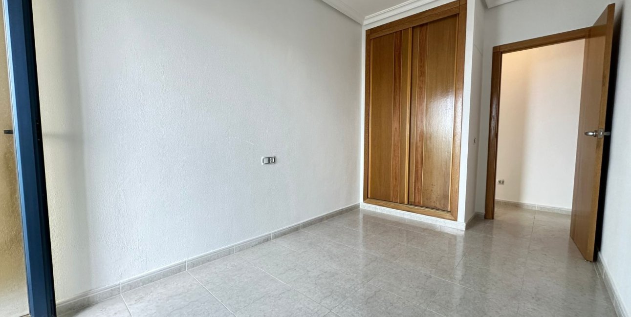 Resale - Apartment / flat -
Torrevieja - La Veleta