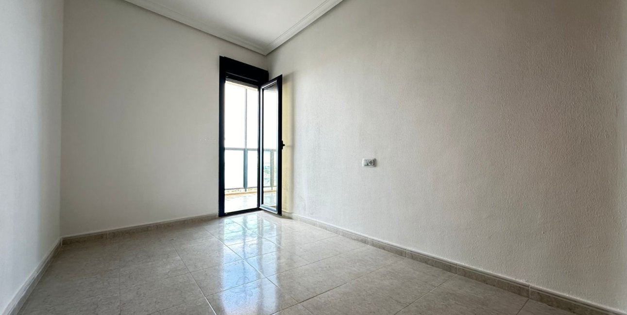 Resale - Apartment / flat -
Torrevieja - La Veleta