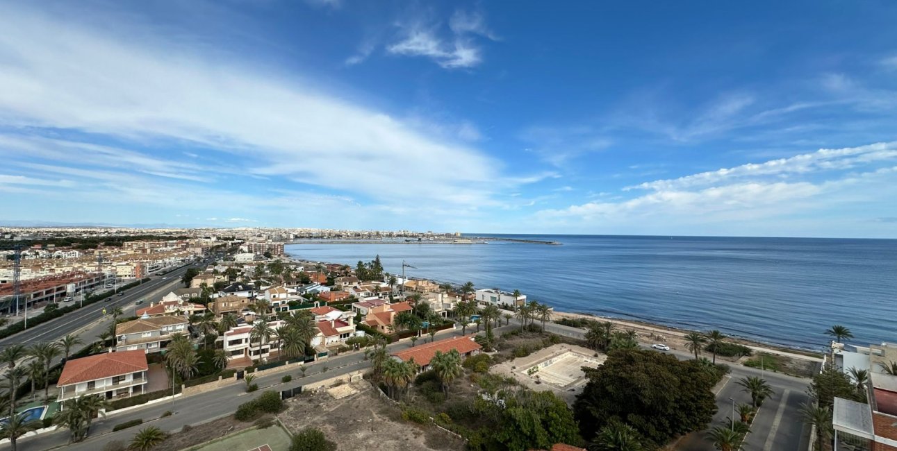 Resale - Apartment / flat -
Torrevieja - La Veleta