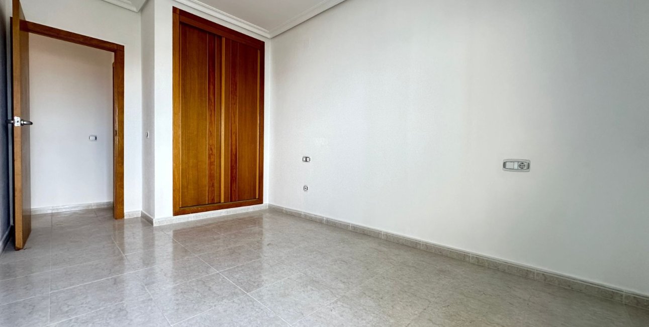 Resale - Apartment / flat -
Torrevieja - La Veleta