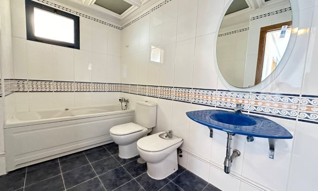 Resale - Apartment / flat -
Torrevieja - La Veleta