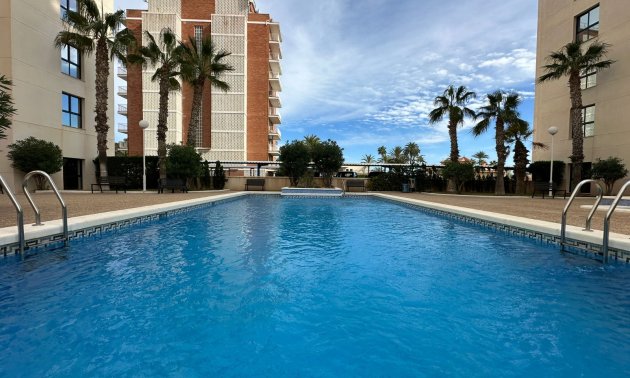 Resale - Apartment / flat -
Torrevieja - La Veleta