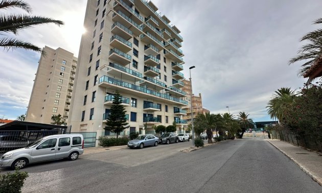 Resale - Apartment / flat -
Torrevieja - La Veleta