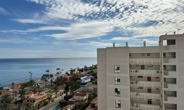 Resale - Apartment / flat -
Torrevieja - La Veleta