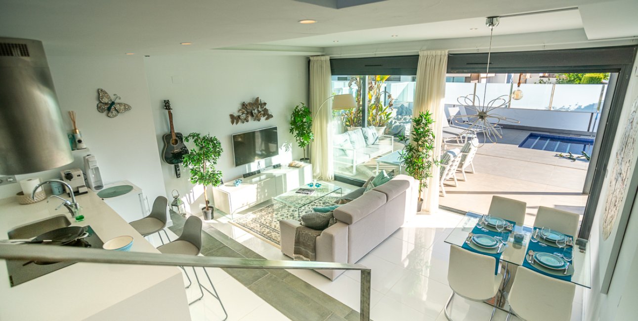 Resale - Villa -
Orihuela Costa - Lomas de Cabo Roig