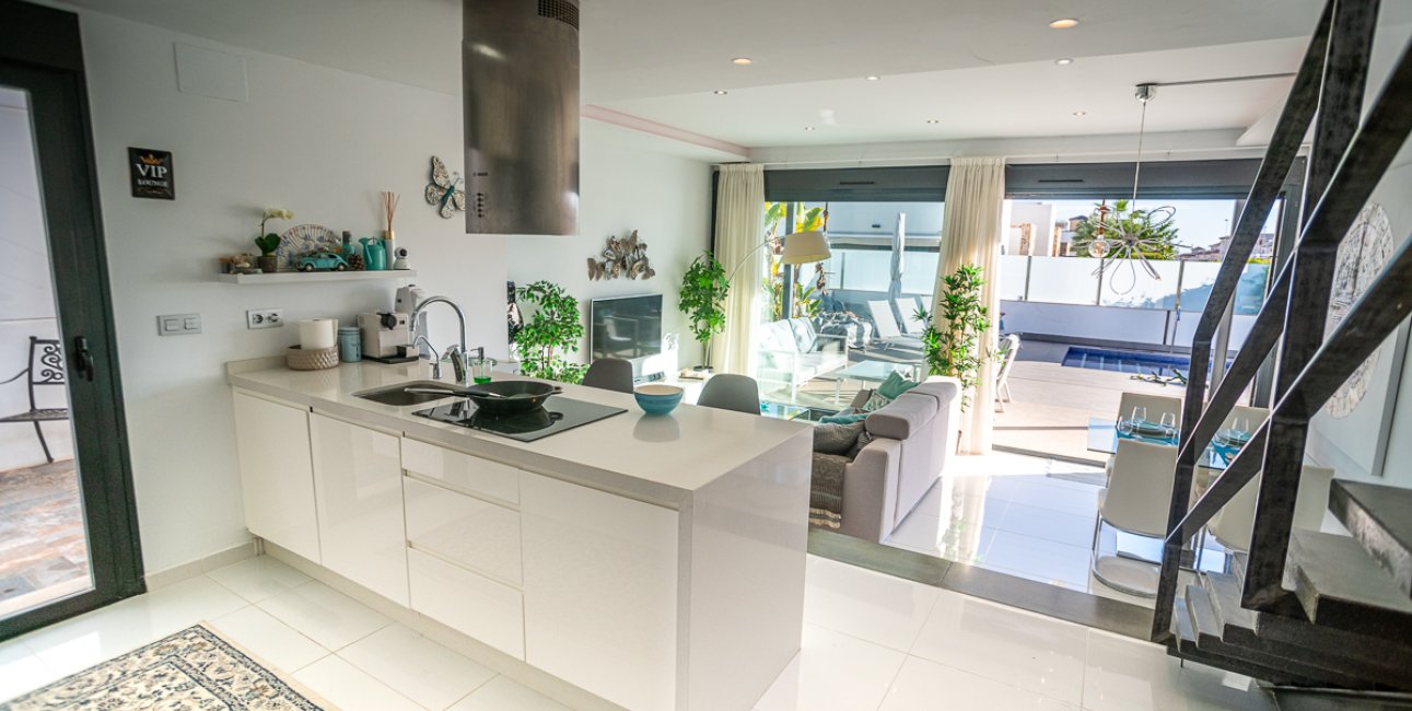 Resale - Villa -
Orihuela Costa - Lomas de Cabo Roig