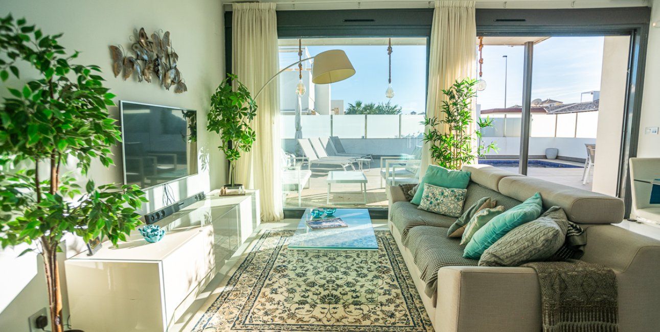 Resale - Villa -
Orihuela Costa - Lomas de Cabo Roig