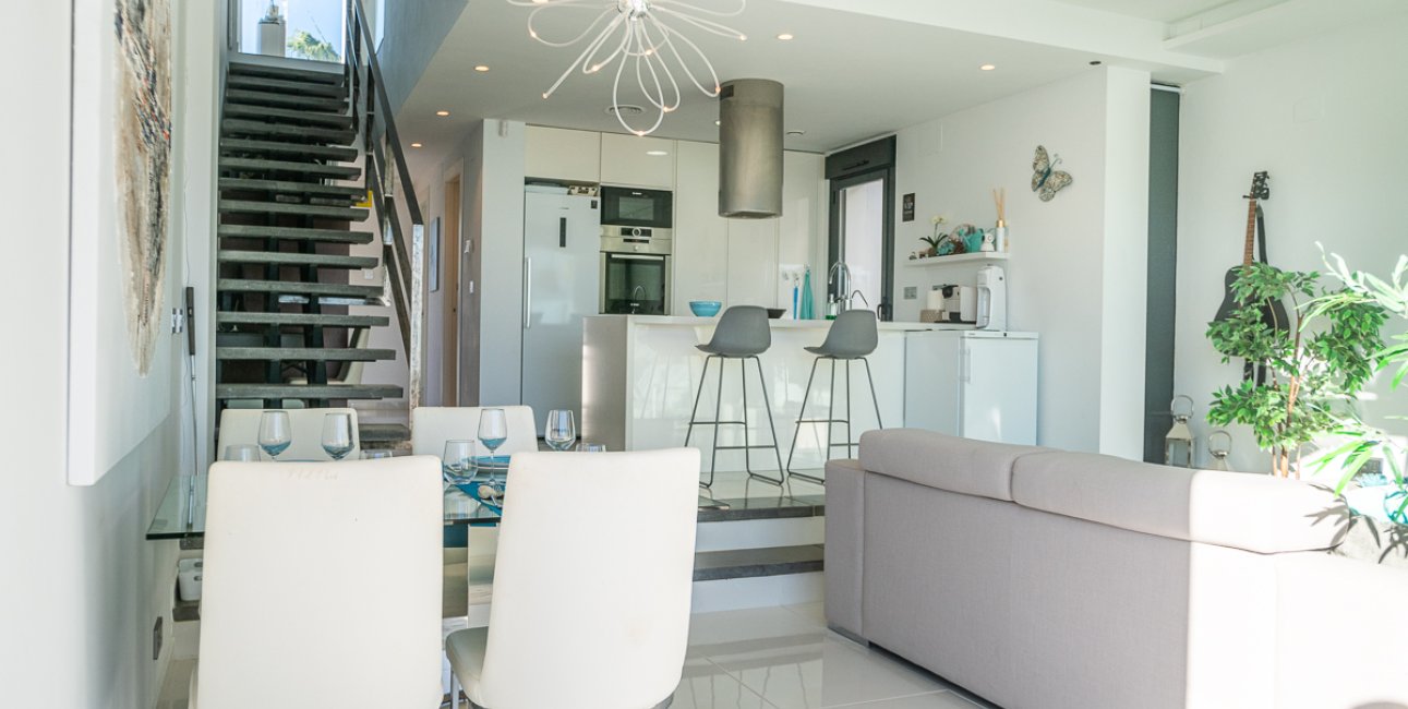 Resale - Villa -
Orihuela Costa - Lomas de Cabo Roig