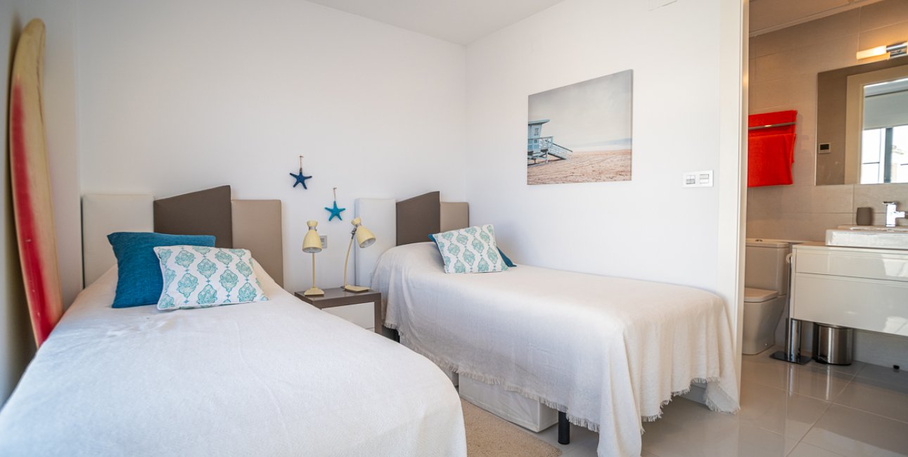 Resale - Villa -
Orihuela Costa - Lomas de Cabo Roig