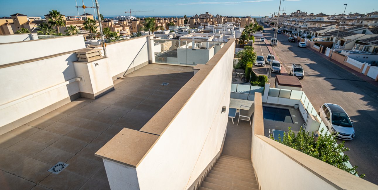 Resale - Villa -
Orihuela Costa - Lomas de Cabo Roig