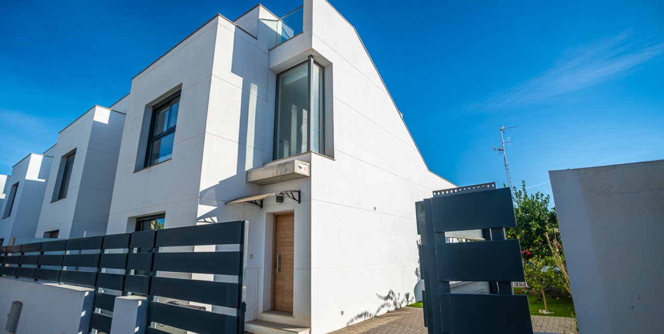 Resale - Villa -
Orihuela Costa - Lomas de Cabo Roig