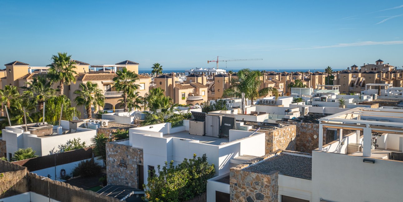 Resale - Villa -
Orihuela Costa - Lomas de Cabo Roig