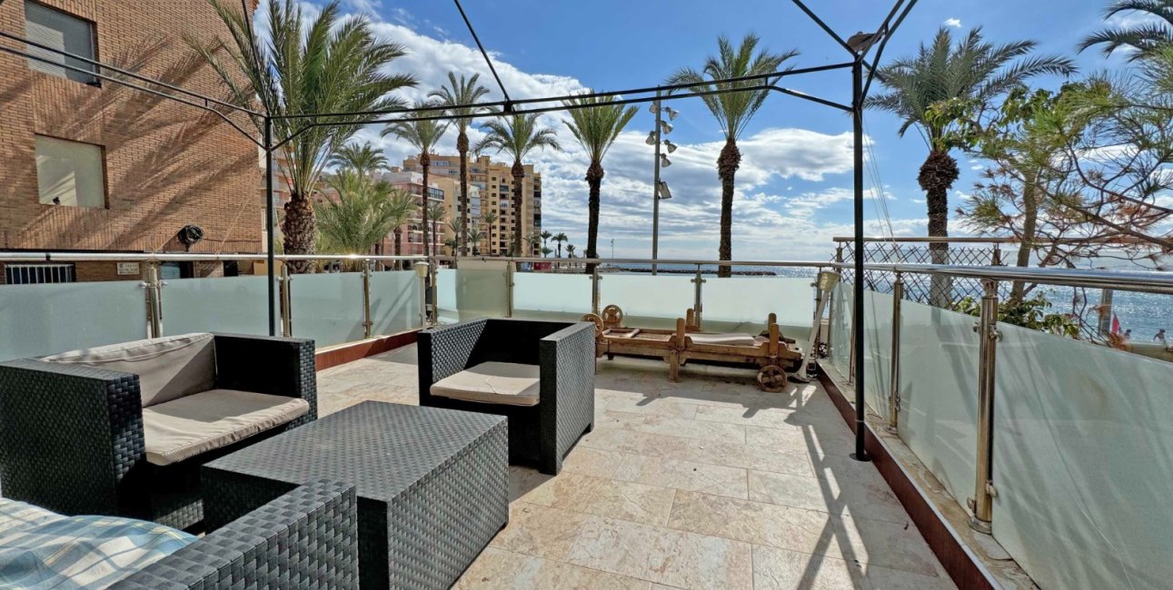 Resale - Apartment / flat -
Torrevieja - Playa del Cura