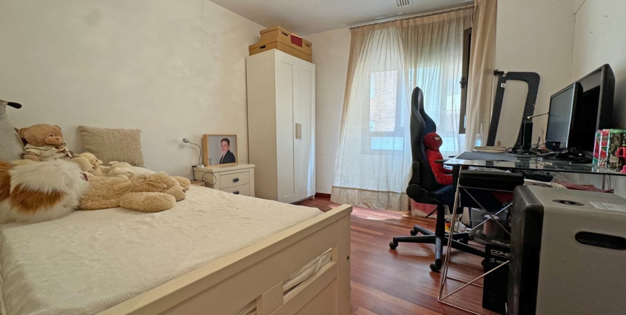 Resale - Apartment / flat -
Torrevieja - Playa del Cura