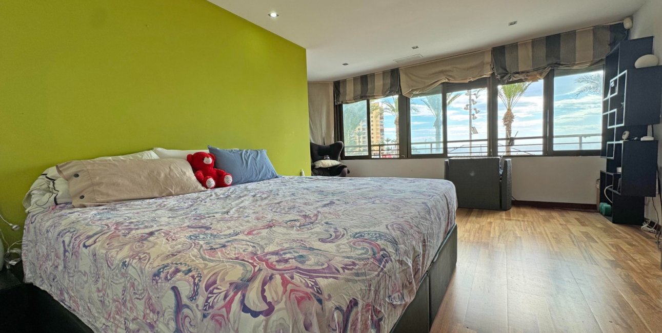 Resale - Apartment / flat -
Torrevieja - Playa del Cura