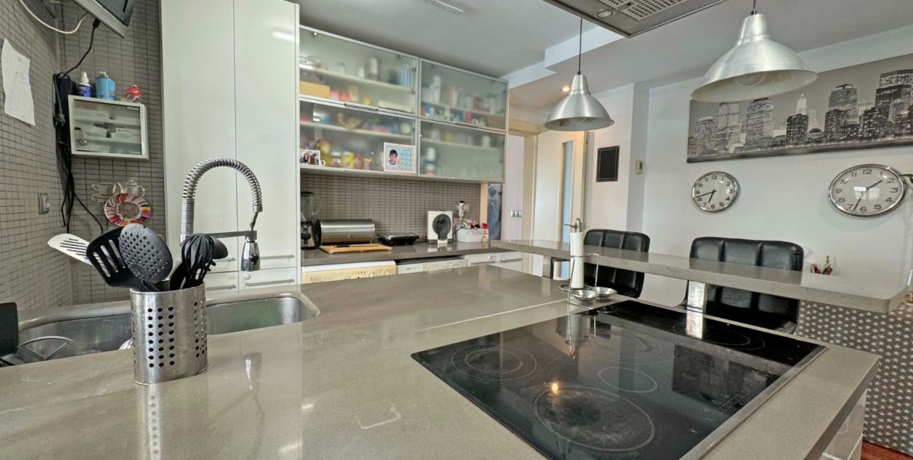 Resale - Apartment / flat -
Torrevieja - Playa del Cura