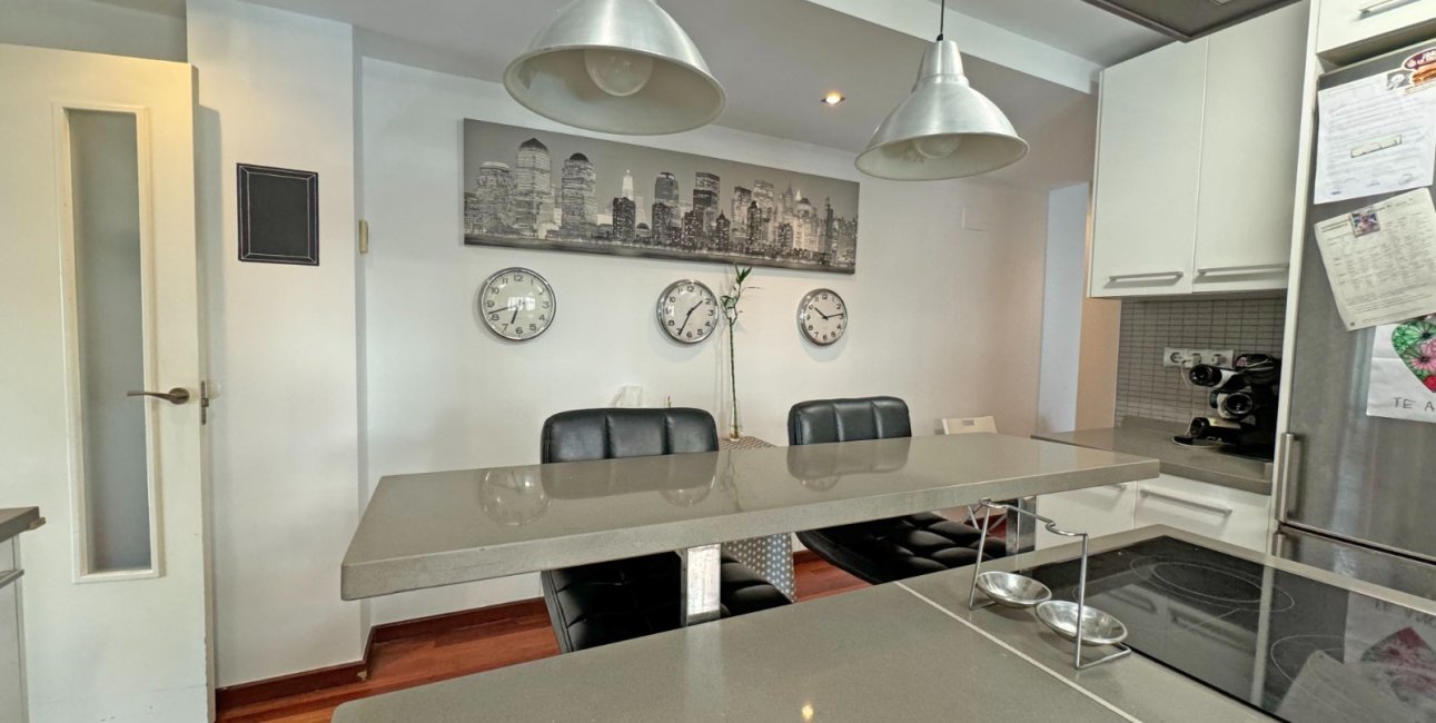 Resale - Apartment / flat -
Torrevieja - Playa del Cura