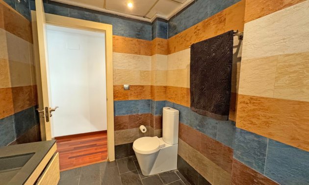 Resale - Apartment / flat -
Torrevieja - Playa del Cura