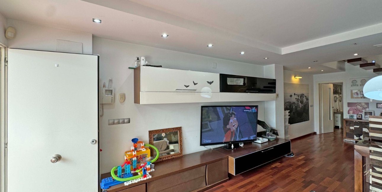 Resale - Apartment / flat -
Torrevieja - Playa del Cura