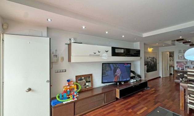 Resale - Apartment / flat -
Torrevieja - Playa del Cura