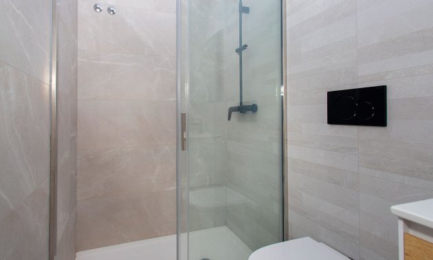 Resale - Apartment / flat -
Torrevieja - Playa del Cura