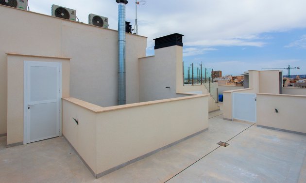 Resale - Apartment / flat -
Torrevieja - Playa del Cura