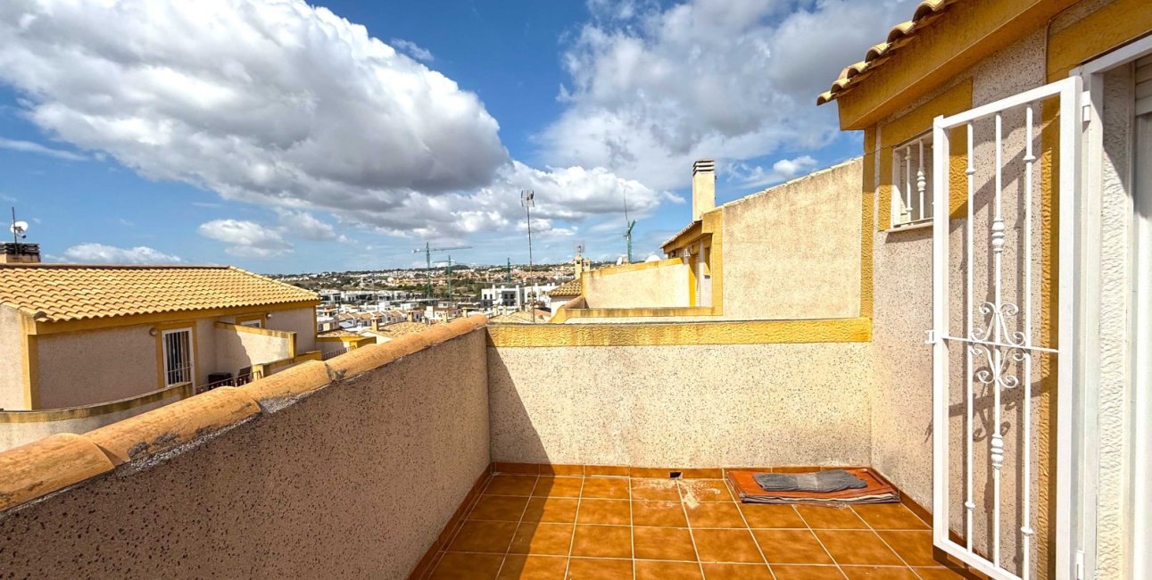 Resale - Villa -
Orihuela Costa - Los Altos