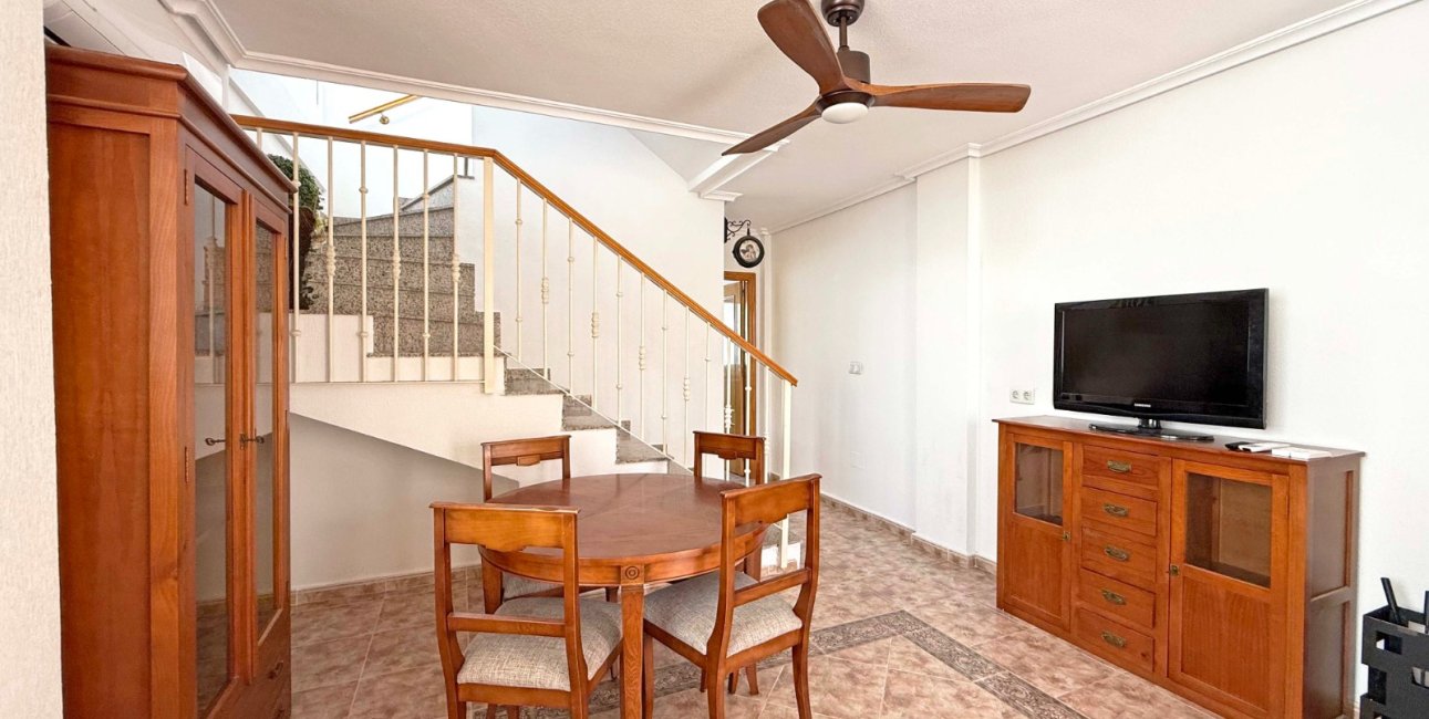 Resale - Villa -
Orihuela Costa - Los Altos