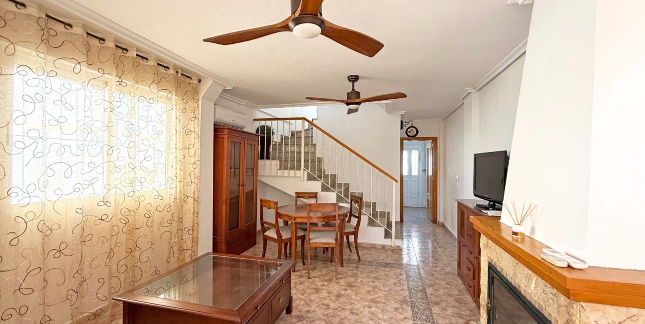 Resale - Villa -
Orihuela Costa - Los Altos